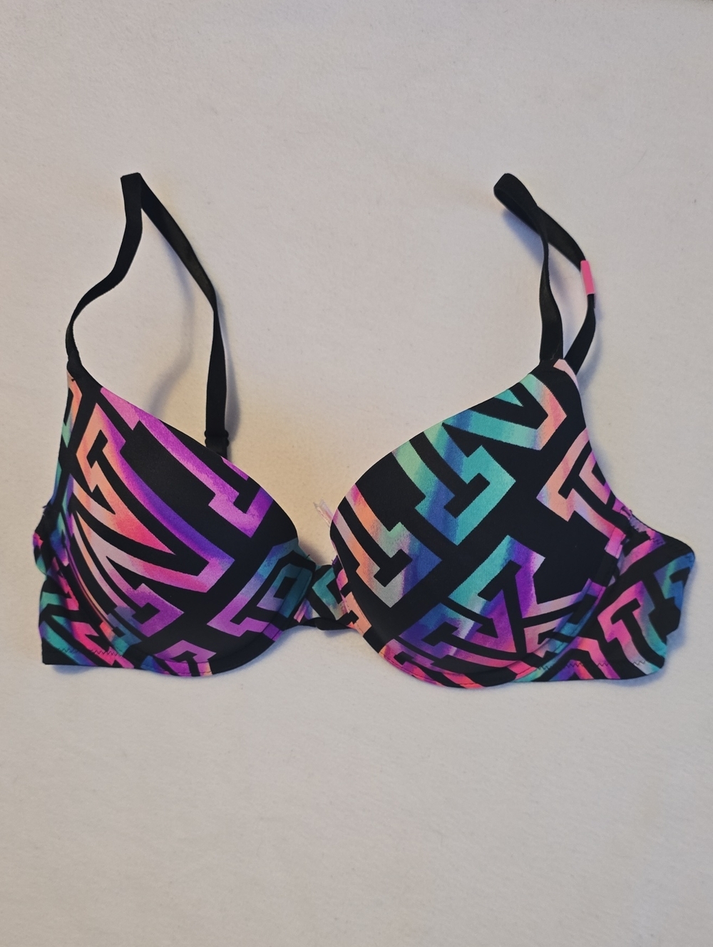 NWT Victoria's Secret Women’s Black Multicolor Push-up Bra.
